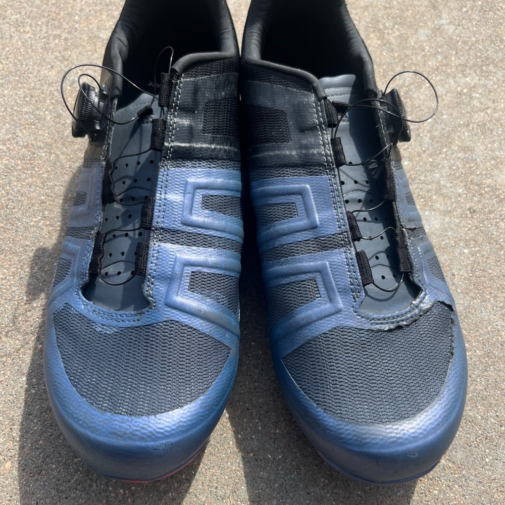 Pearl Izumi Black and Blue Cycling Shoes